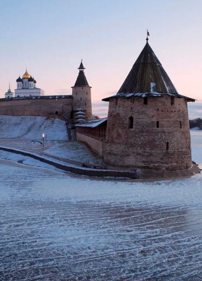 Экскурсия "Псков – Изборск – Печоры. Крепости, монастыри, пещеры"
