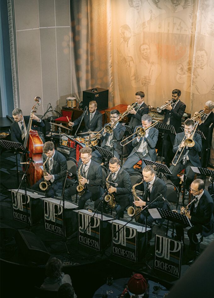 JAZZ PHILHARMONIC ORCHESTRA