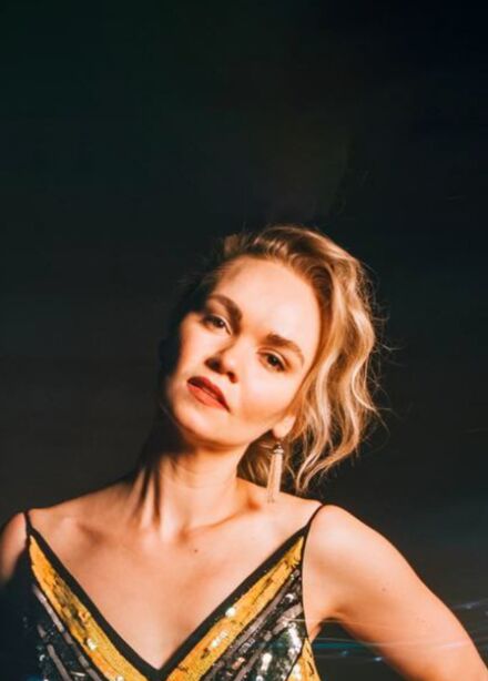 Новый год с Сашей Алмазовой