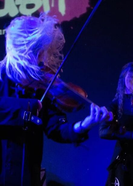 МИРОВЫЕ РОК-ХИТЫ. НОВОГОДНИЙ КОНЦЕРТ CRUSH STRING QUARTET