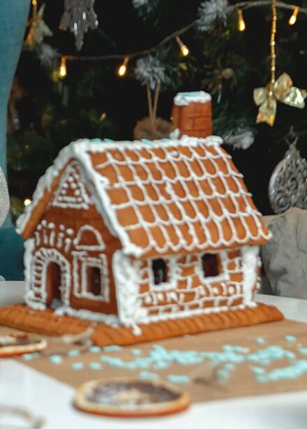 Мастер-класс по изготовлению и росписи пряничных домиков