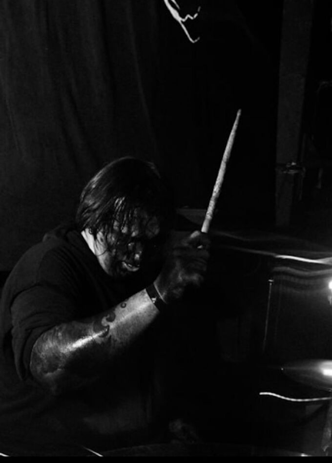 Береста, Црвених Цветова, Масть, Man as Island