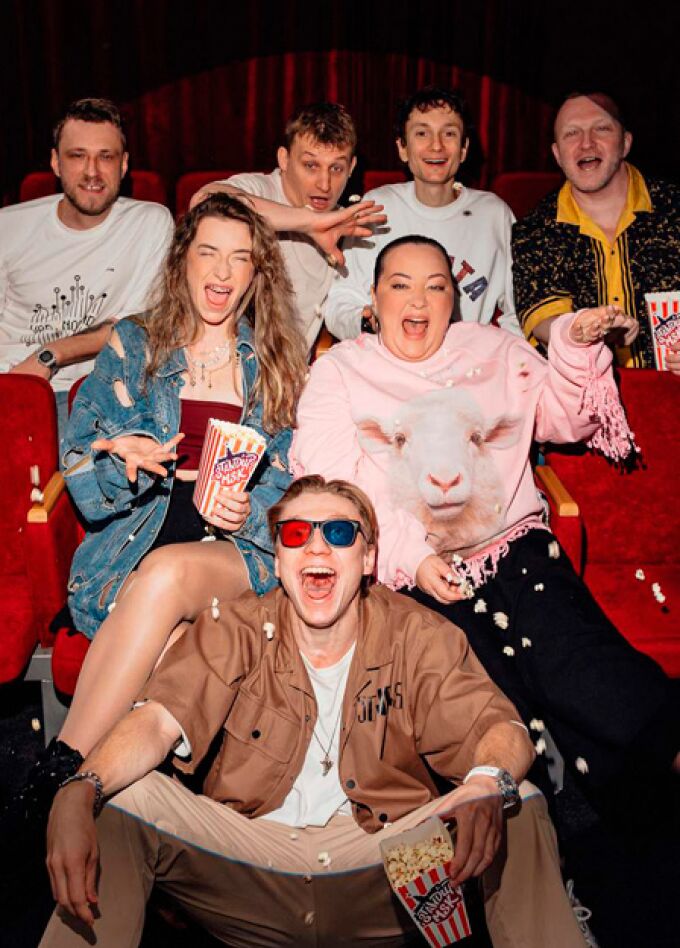 Stand-up концерт опытных комиков в кинотеатре Великан Парк