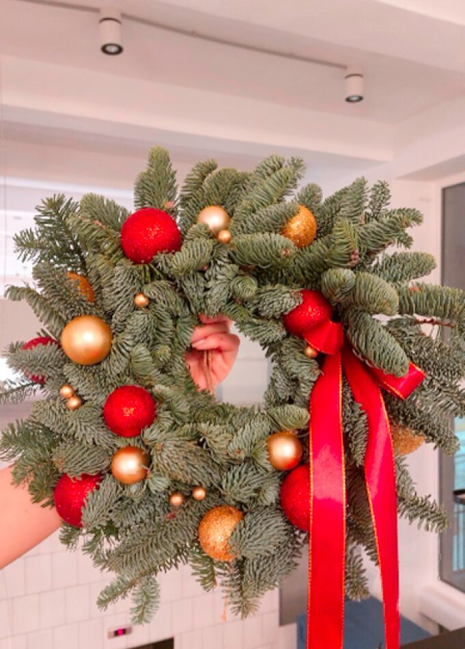 Новогодний венок или композиция