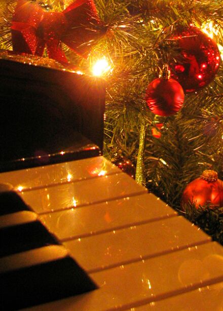 НОВОГОДНИЙ ФЕСТИВАЛЬ