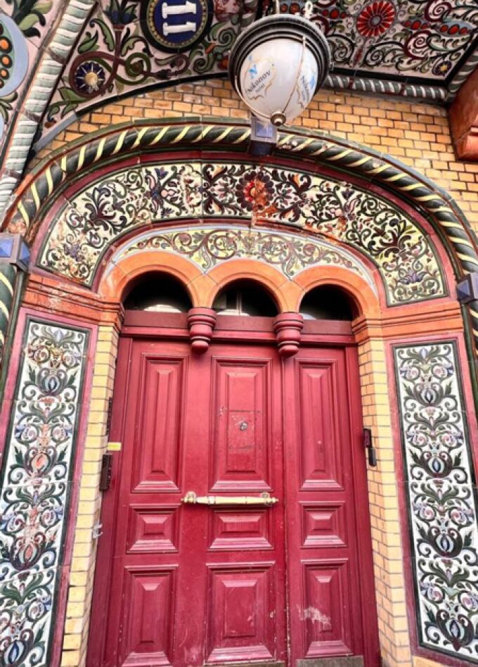 Экскурсия дворы/парадные + коммуналка