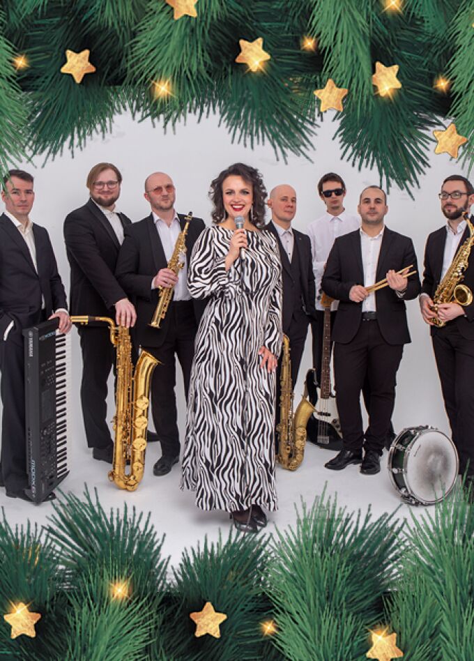 Новогодние хиты и джаз на саксофонах |2x2 Orchestra и Лина Нова