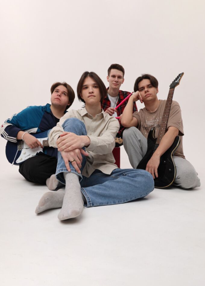 Надписи на стенах. Акустика. Питер