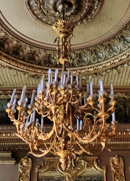 Особняк Брусницыных: лекция внутри, прогулка по интерьерам и чаепитие